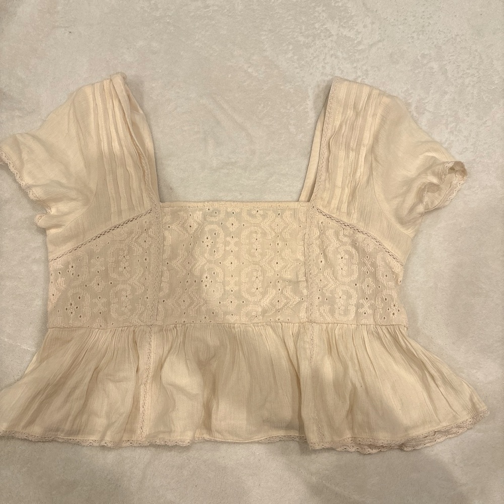 American Eagle top